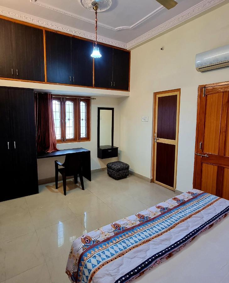 Aditya Premium Homestay- Furnished Air Conditioned- 2Bhk Jabalpur Exterior photo